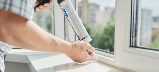 Replacing window caulk